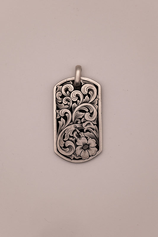 Pendentif gravé